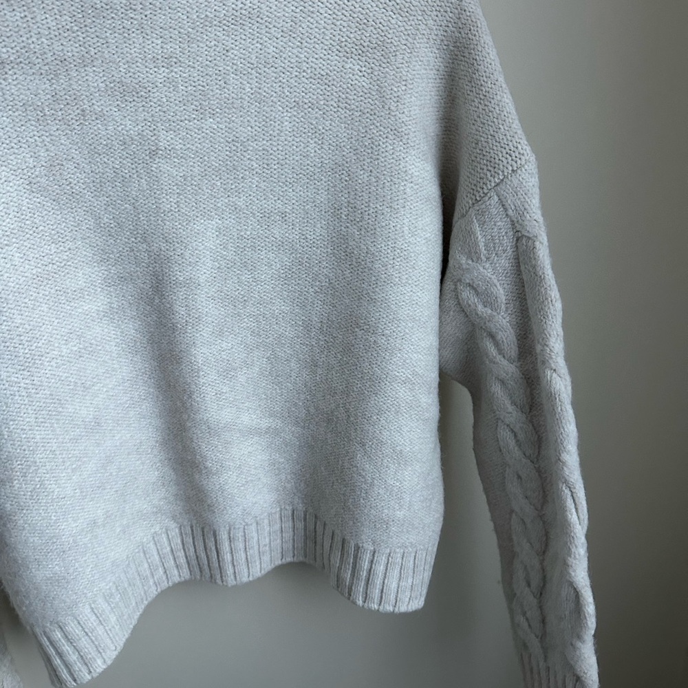 Sweater ! Were cozy and warm - Picture 4 of 4